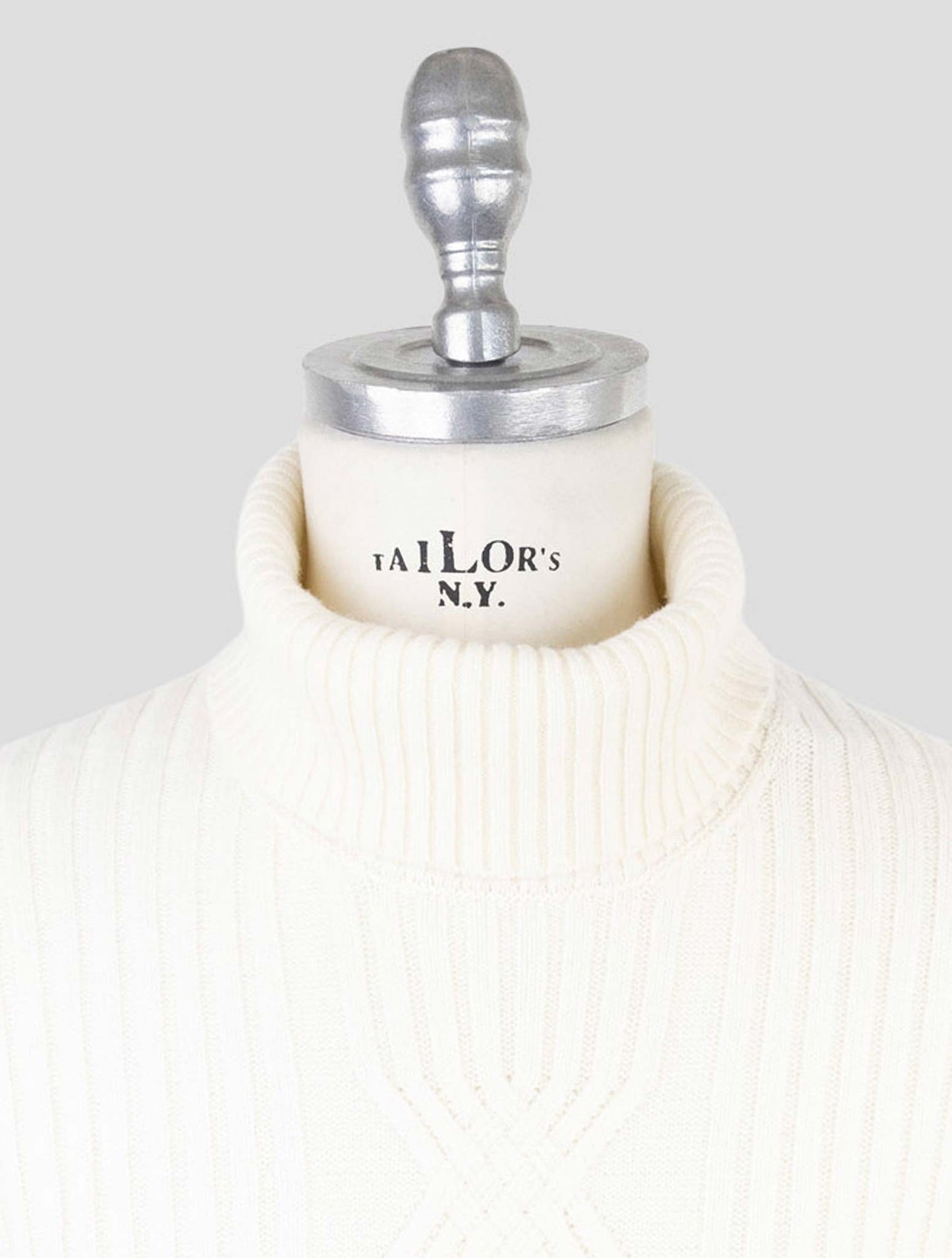 Kiton White Cashmere Sweater Turtleneck