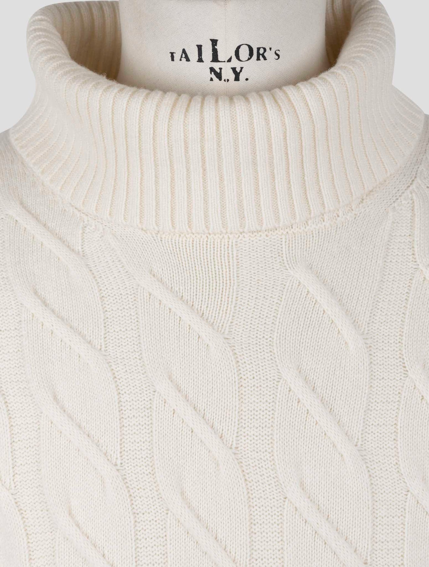 Kiton White Cashmere Sweater Turtleneck