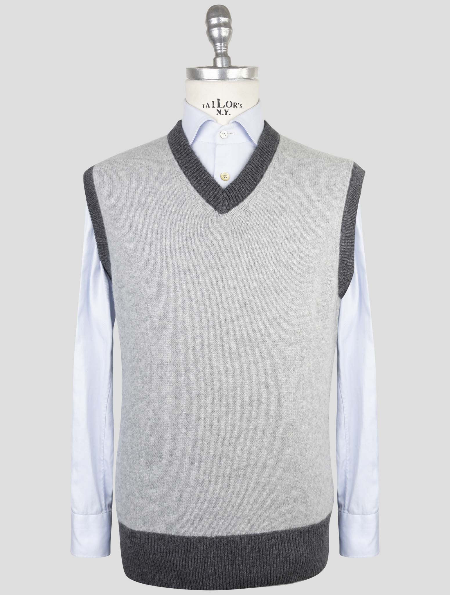 Kiton Gray Cashmere Pa Pu Sweater V-Neck