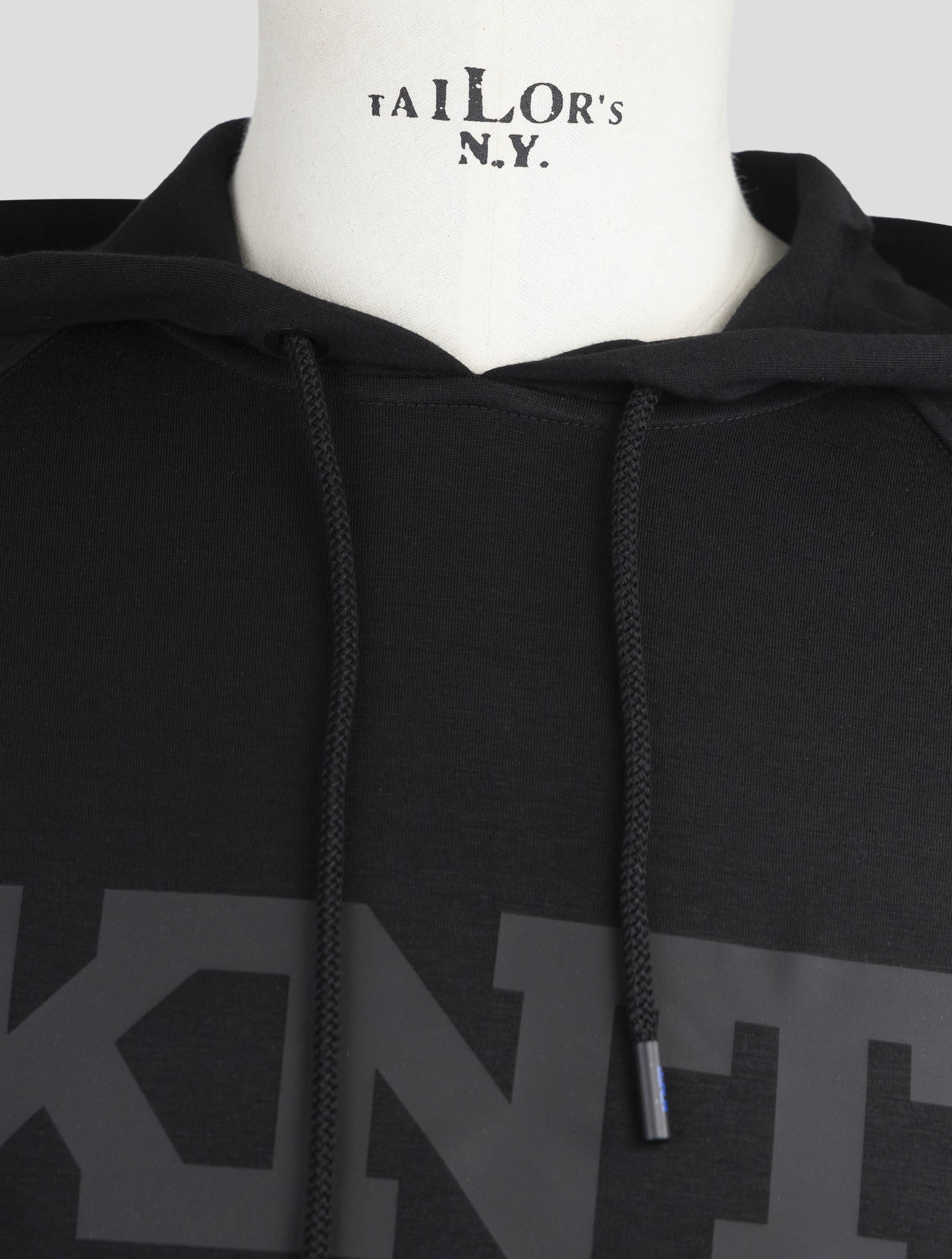 Kiton Knt Black Viscose Ea Sweater Hoodie