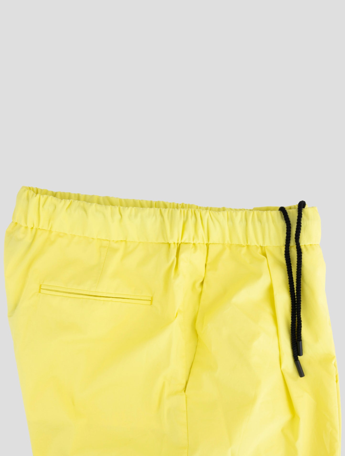 Kiton Knt Yellow Cotton Short Pants
