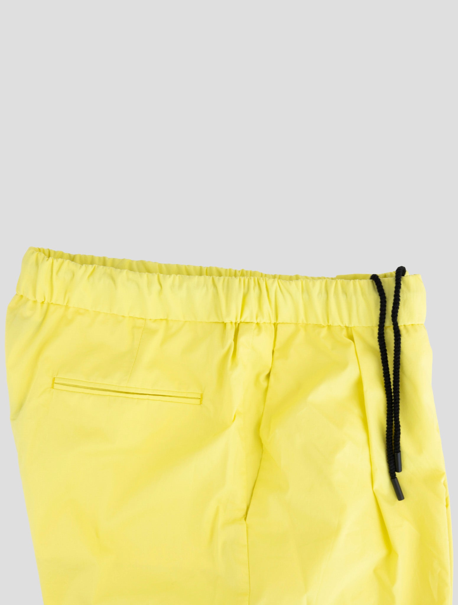 Kiton Knt Yellow Cotton Short Pants