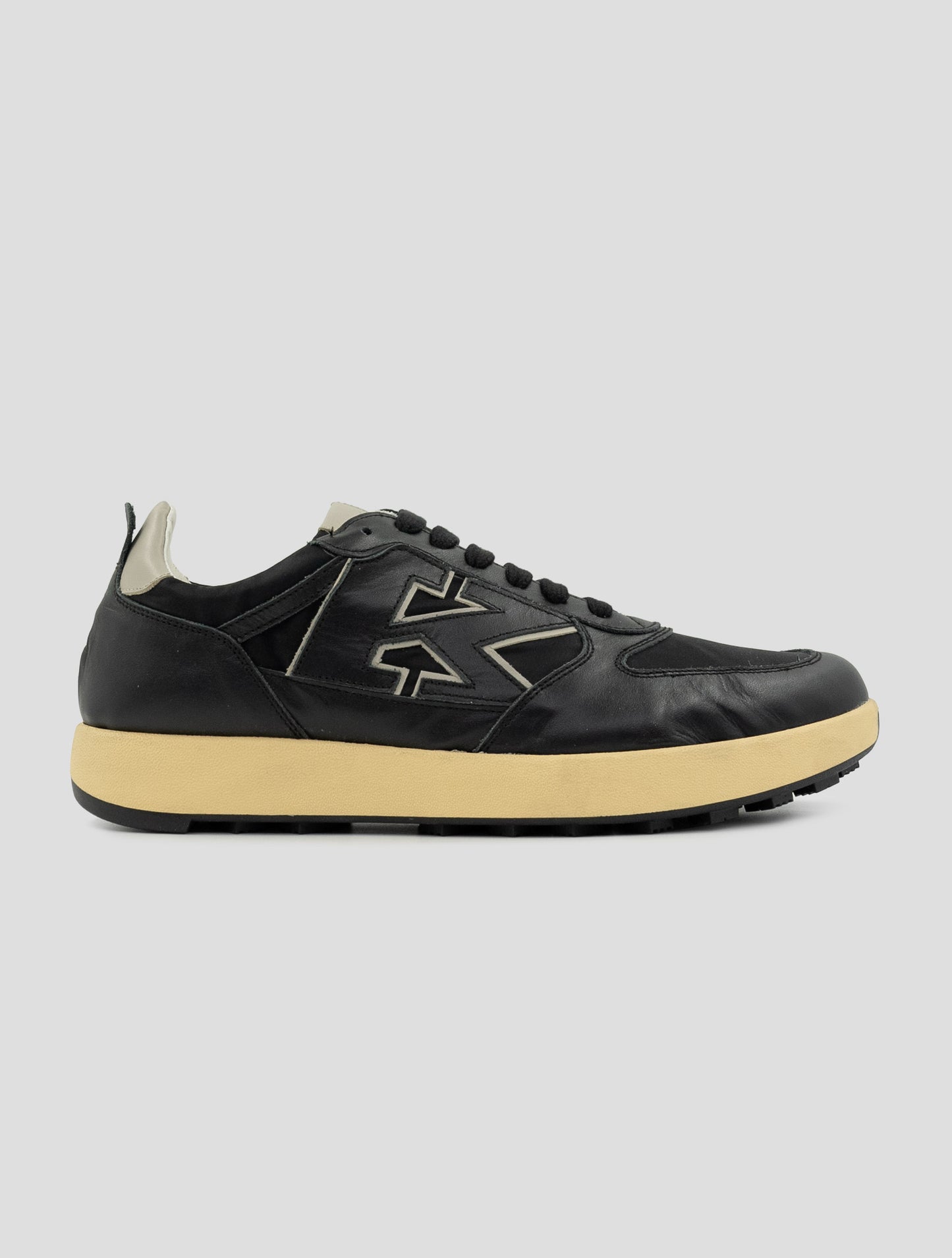 Kiton Black Leather Pa Sneakers