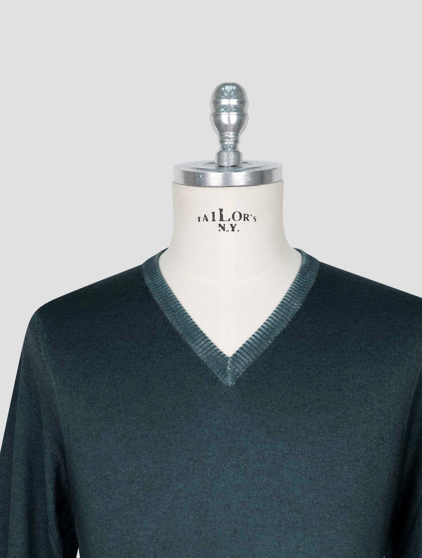 Kiton Green Cashmere Sweater V-Neck
