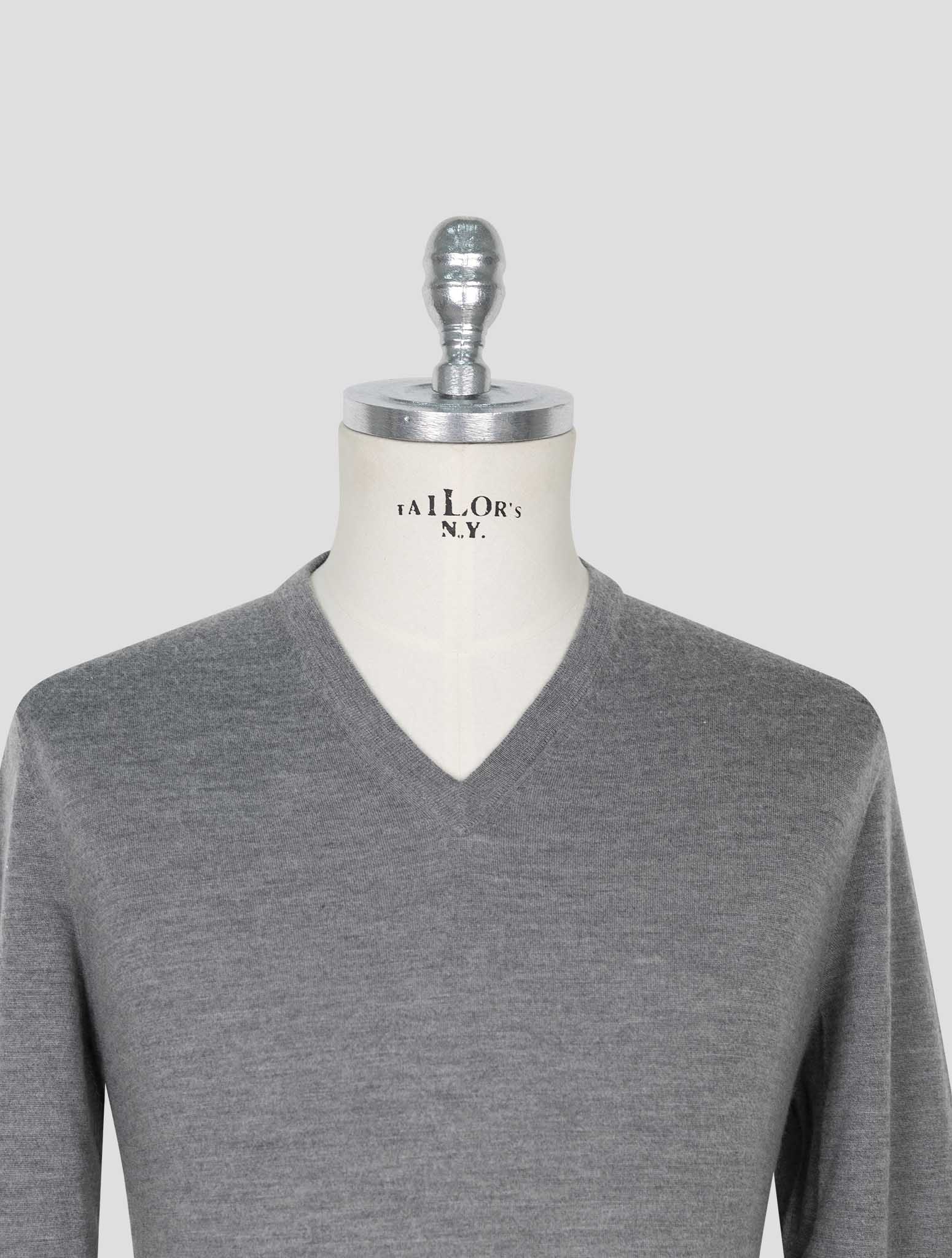 Kiton Black Cashmere Silk Sweater V-Neck