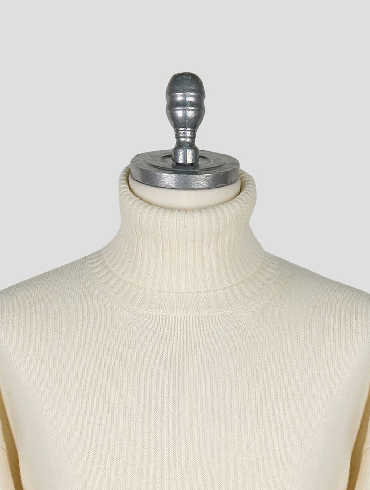 Kiton Knt White Virgin Wool Sweater Turtleneck